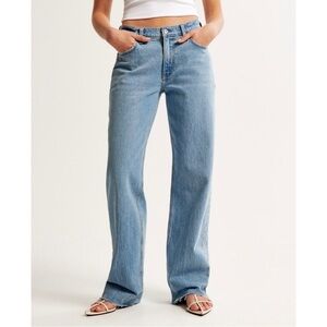 Abercrombie & Fitch The Baggy Low Rise Jean